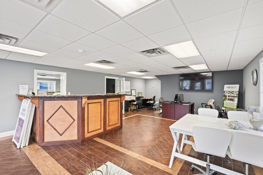 More Photos Of 65 Grand Central Ave, Lavallette Storefront Retail Residential For Sale