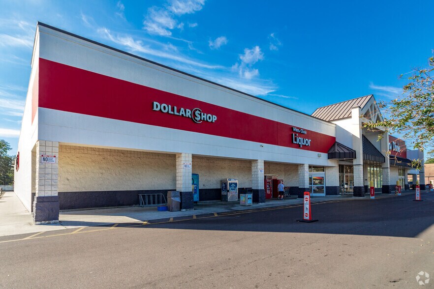 More Photos Of 36348 State Road 54, Zephyrhills Supermarket For Lease