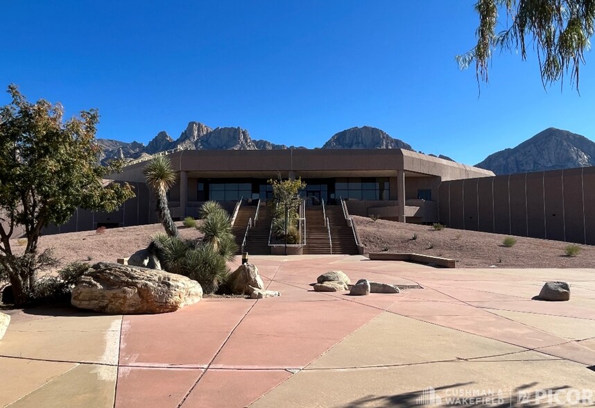 More Photos Of 11100 N Oracle Rd, Tucson Unknown For Lease