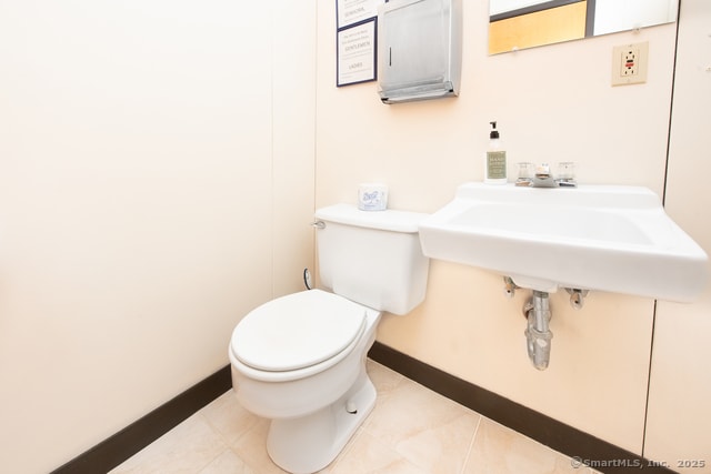 More Photos Of 3715 Main St, Bridgeport Medical For Lease