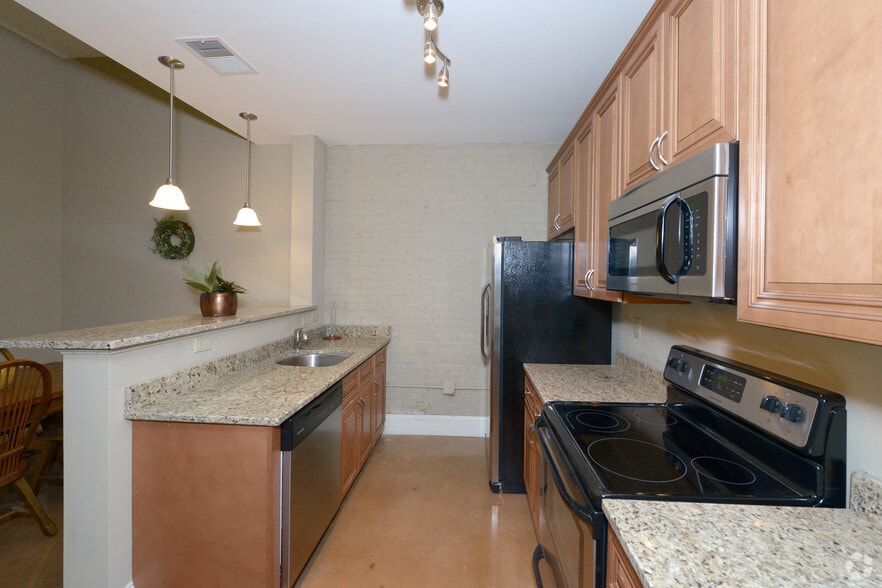 More Photos Of 12 Eagle St, Providence Apartments For Lease