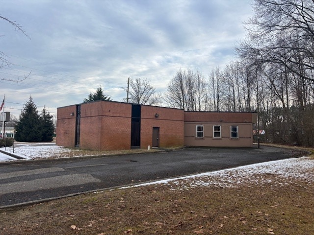 More Photos Of 50 Chambersbridge Rd, Lakewood Bank For Sale