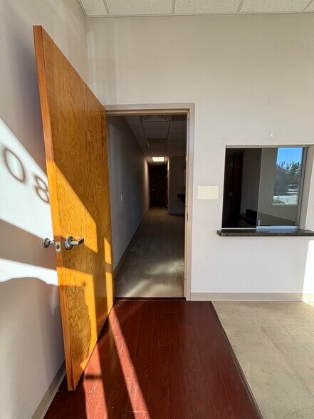 More Photos Of 10520 Ligon Mill Rd, Wake Forest Office For Lease