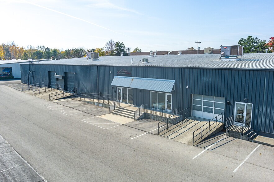 More Photos Of 2631 Morse Rd, Columbus Freestanding For Lease