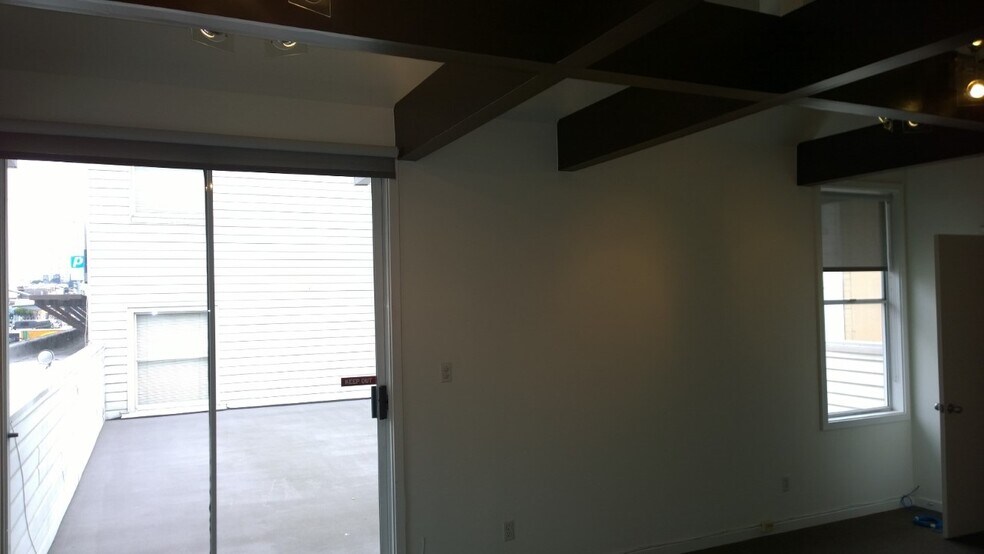 More Photos Of 2211 Lombard St, San Francisco Storefront Retail Office For Lease