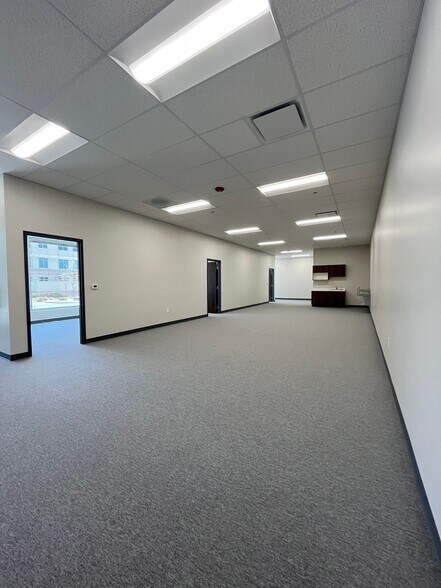 More Photos Of 2315 W 700 South, Pleasant Grove Research And Development For Lease
