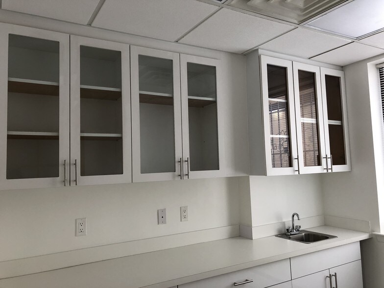 More Photos Of 133-36/38 41st Ave, Flushing Apartments For Lease