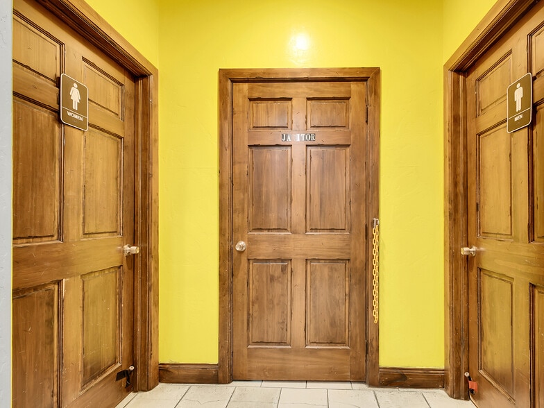 More Photos Of 991 Platte River Blvd, Brighton Storefront For Sale