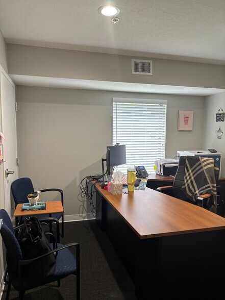 More Photos Of 701 E South St, Orlando Office For Sale