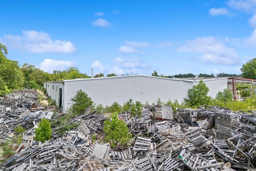 More Photos Of 724 N Irwin St, Dayton Warehouse For Sale