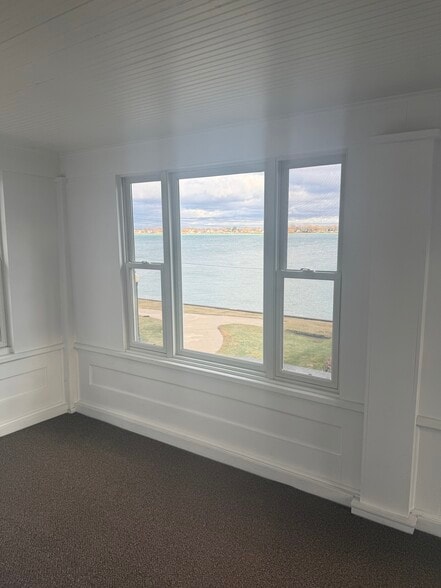 More Photos Of 447 S Water St, Marine City Office Residential For Sale