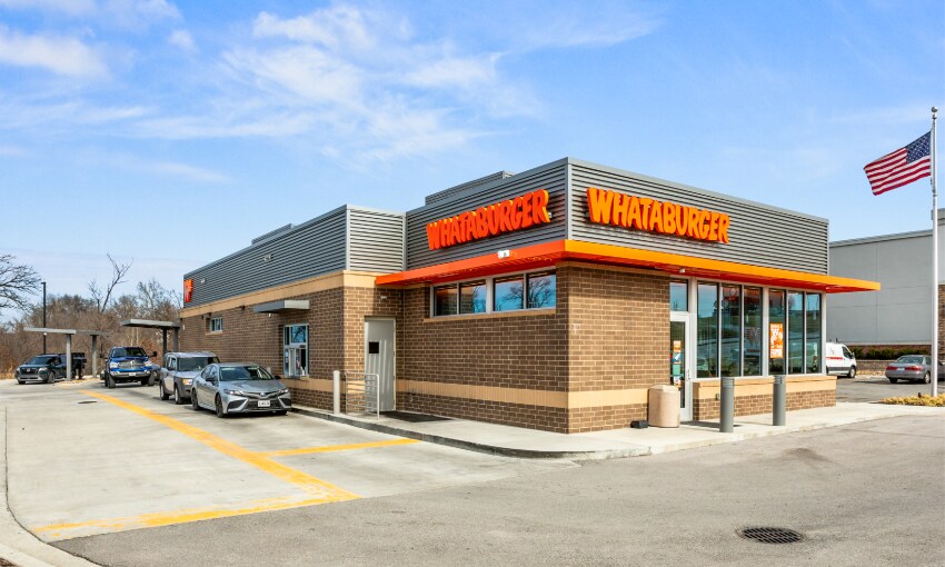 More Photos Of 9110 NW 64th st, Parkville Restaurant For Sale