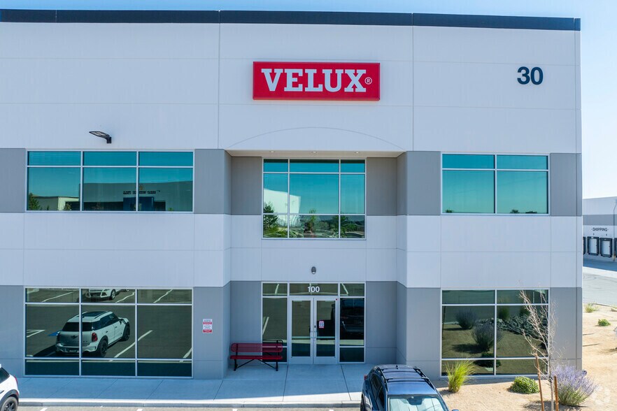 More Photos Of 30 Isidor Ct, Sparks Distribution For Lease