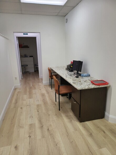 More Photos Of 41 Bridge St, Metuchen Office For Lease