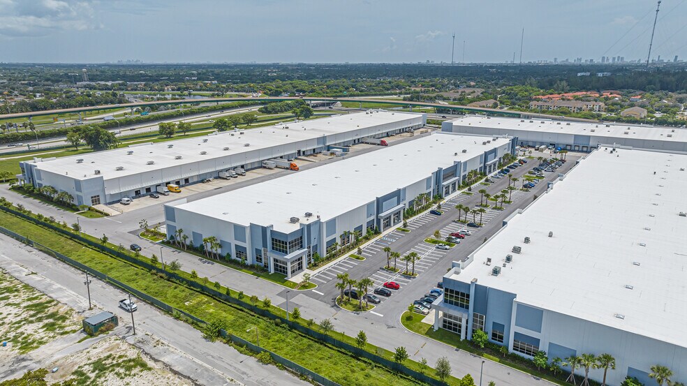 More Photos Of 1620 NW 215th St, Miami Gardens Unknown For Lease