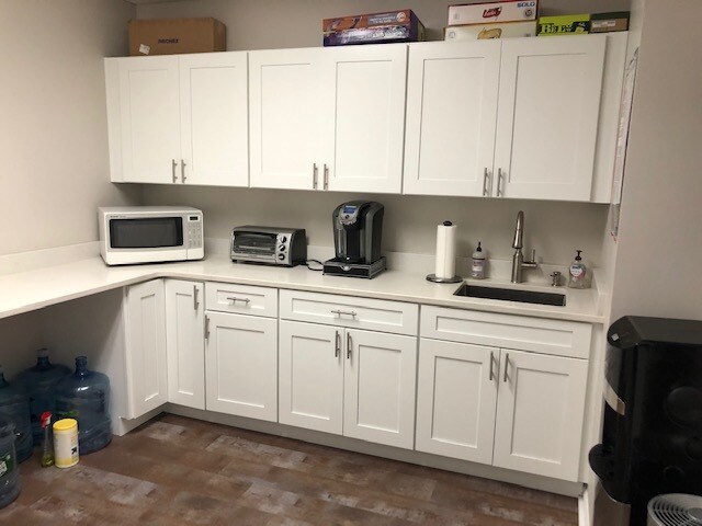 More Photos Of 670 N Beers St, Holmdel Medical For Sale