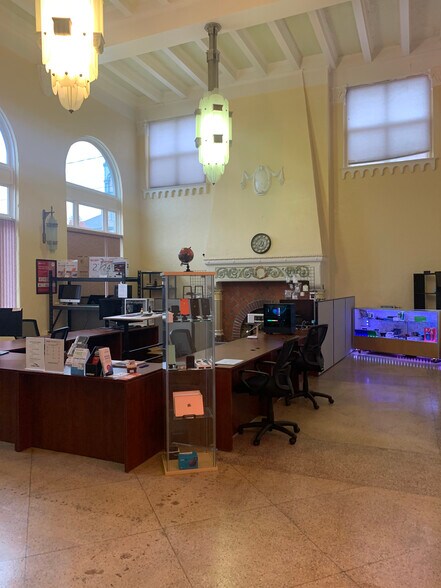 More Photos Of 1705 Main St, Baker City Apartments For Sale