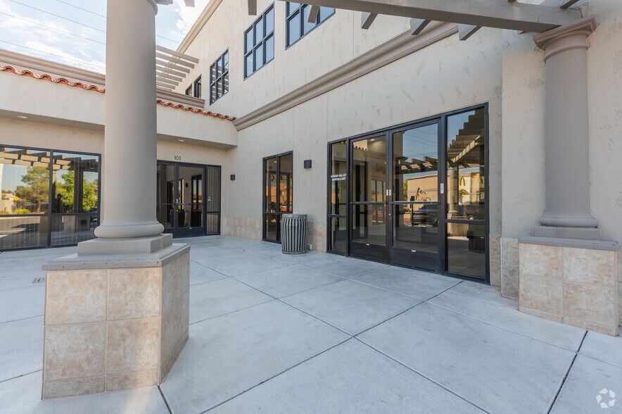 More Photos Of 2213 N Green Valley Pky, Henderson Unknown For Lease