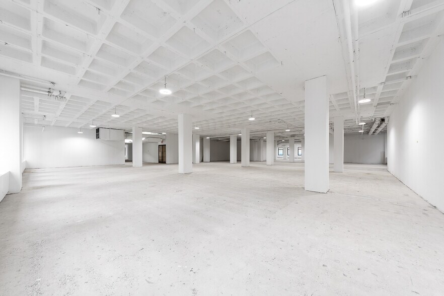 More Photos Of 40 Rector St, New York Office For Sale