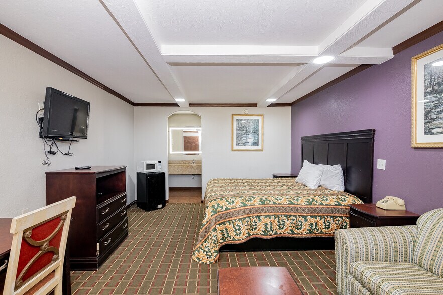 More Photos Of 3005 Houston Hwy, Victoria Hotel For Sale