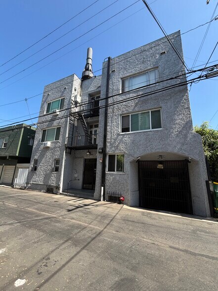 More Photos Of 1152 E 1st St, Long Beach Apartments For Sale
