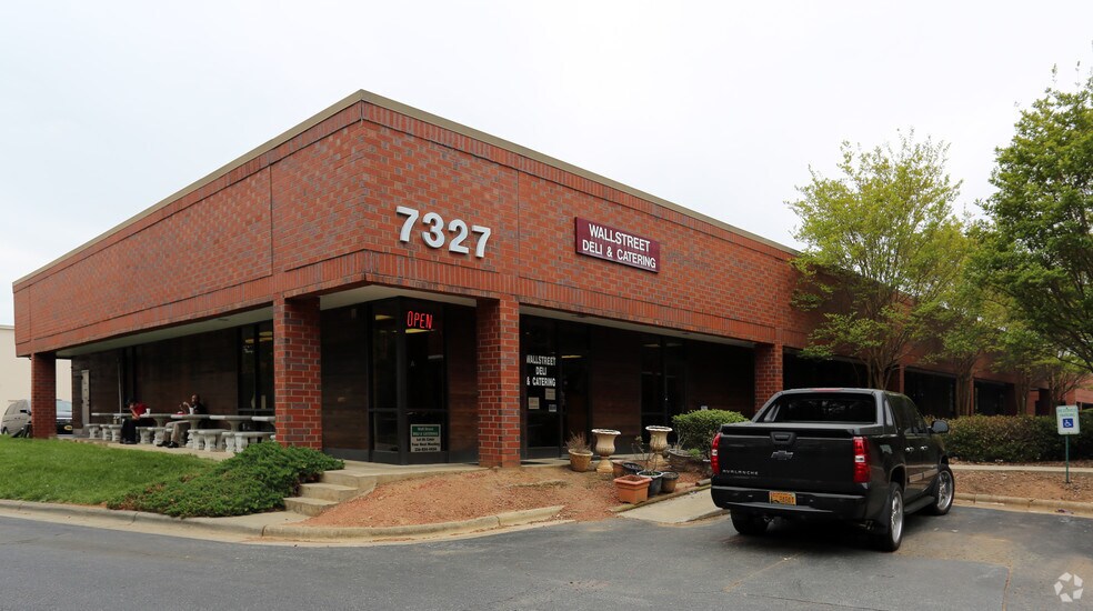 More Photos Of 7339 W Friendly Ave, Greensboro Unknown For Lease