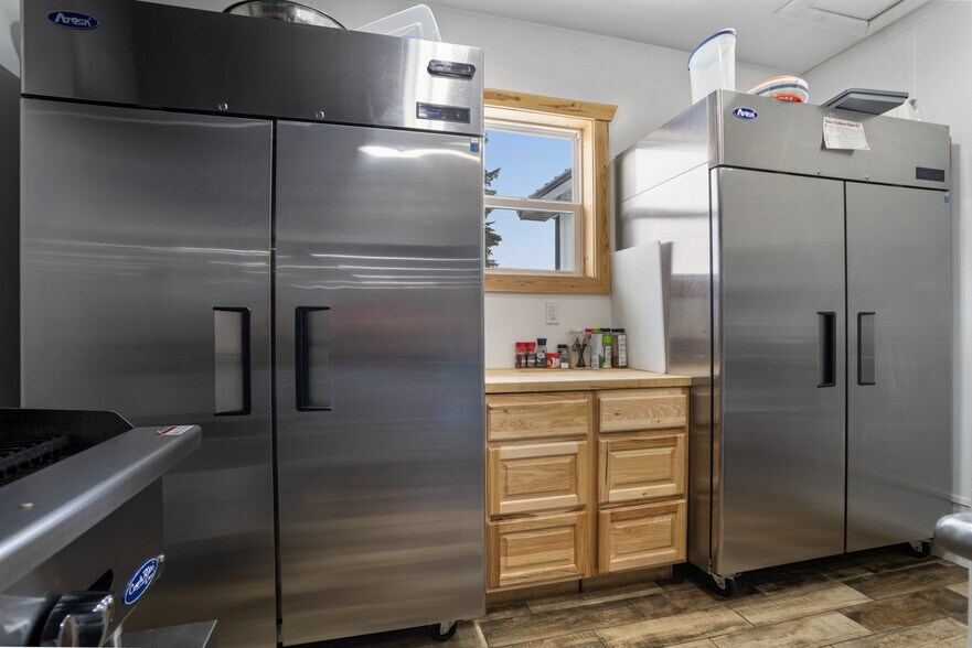 More Photos Of 220 Main St, Butte Restaurant For Sale