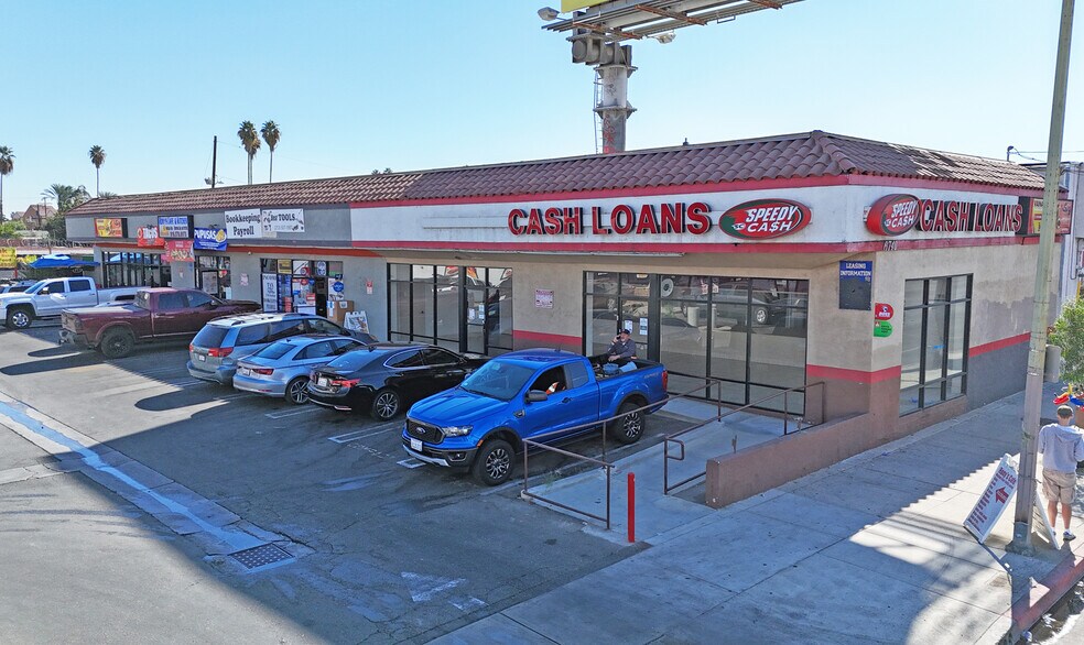 More Photos Of 6740 Reseda Blvd, Reseda Unknown For Lease
