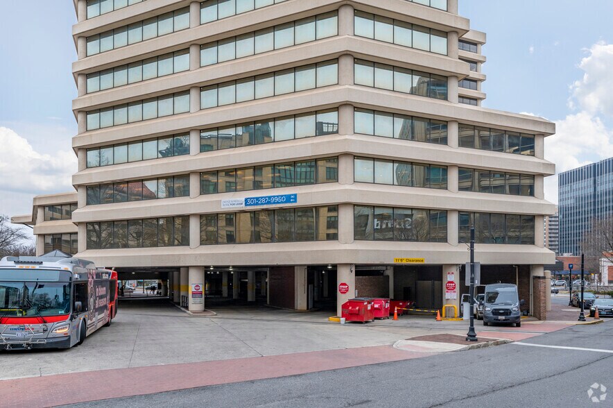 More Photos Of 2 Wisconsin Cir, Chevy Chase Medical For Lease