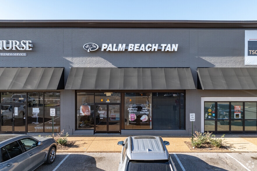 More Photos Of 4609-4637 Poplar Ave, Memphis Unknown For Lease