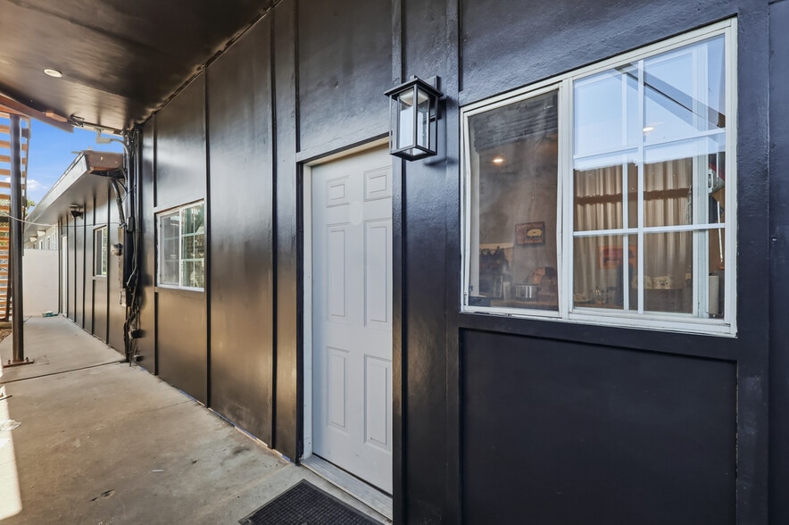 More Photos Of 1040 251st St, Harbor City Industrial For Sale