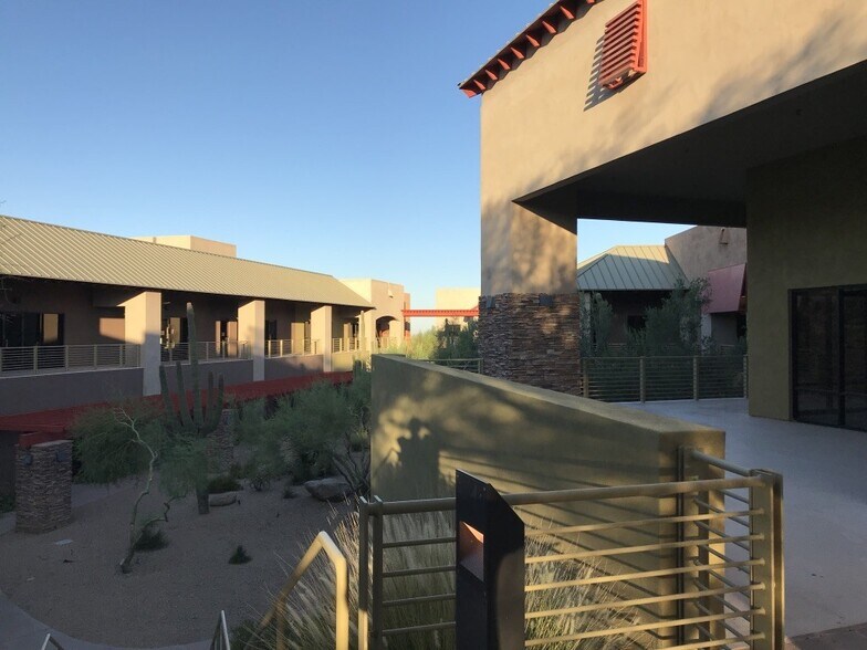 More Photos Of 10045 E Dynamite Blvd, Scottsdale Office For Sale