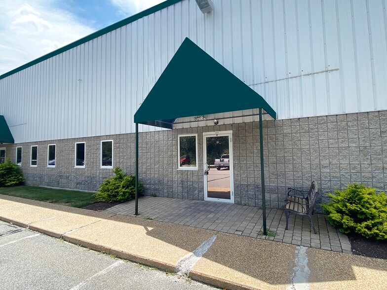 More Photos Of 21 Northwestern Dr, Salem Warehouse For Lease