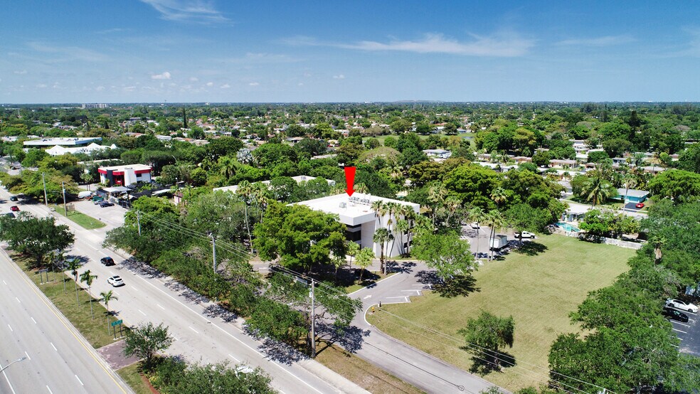 More Photos Of 7880 N University Dr, Tamarac Office Residential For Lease