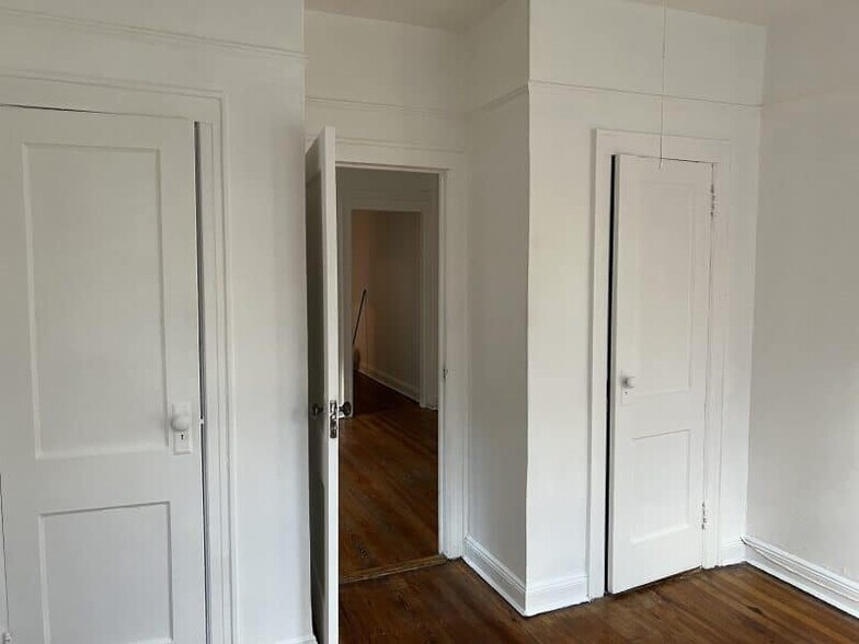 More Photos Of 240 Powers St, Brooklyn Apartments For Sale