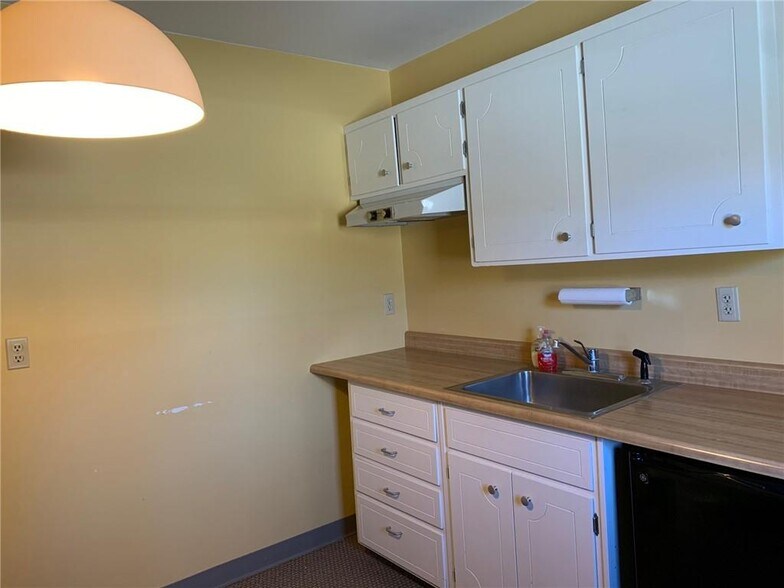 More Photos Of 49 Hillcrest Dr, Alfred Medical For Sale