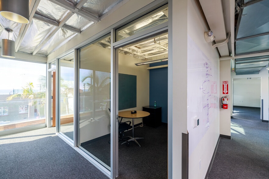 More Photos Of 1104 Highland Ave, Manhattan Beach Loft Creative Space For Sale
