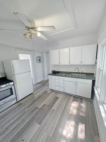 More Photos Of 1156 Carl Ave, Cleveland Apartments For Sale