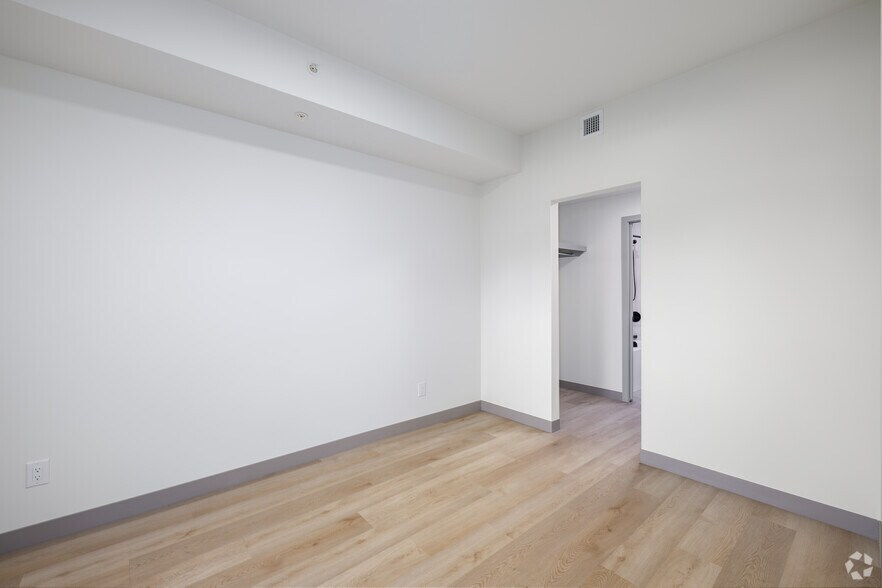 More Photos Of 9999 Elbow Dr, Calgary Apartments For Lease