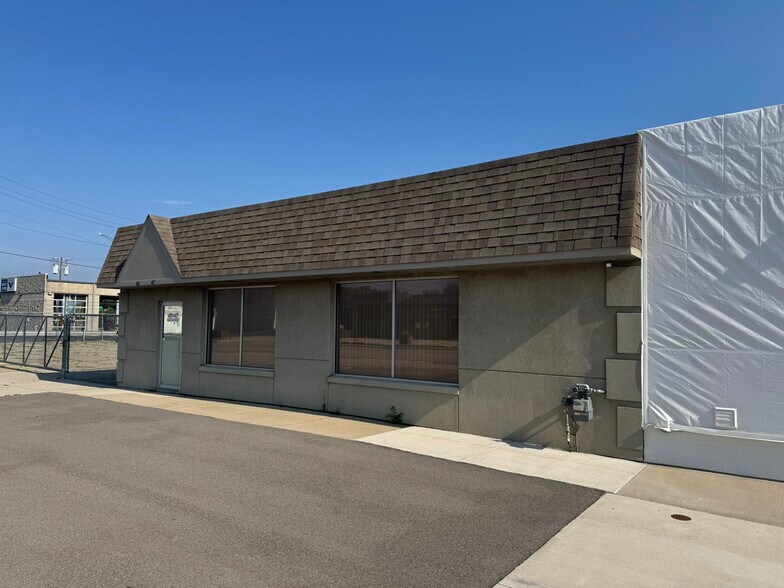 Primary Photo Of 45-47 E 10 Mile Rd, Madison Heights Warehouse For Sale