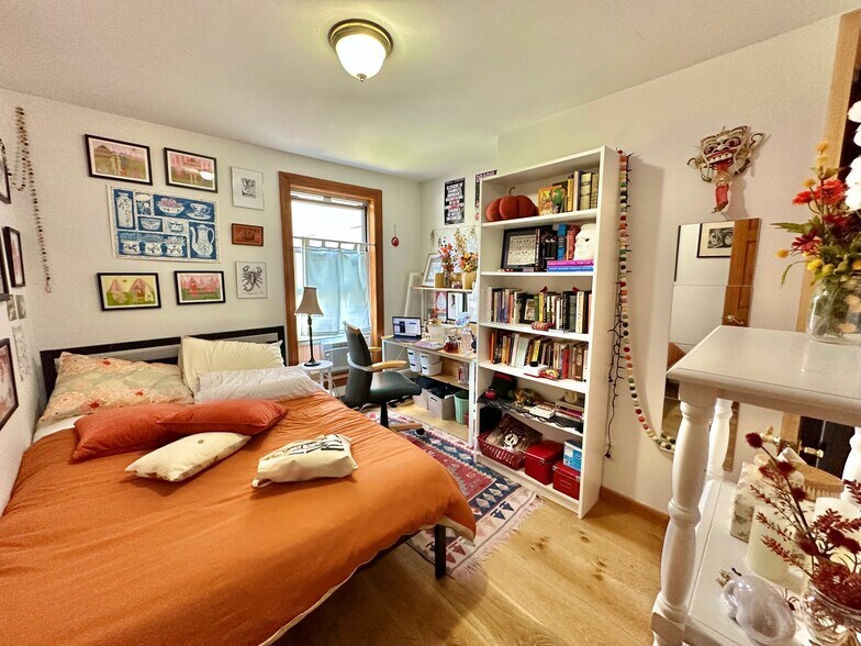 More Photos Of 157 N 5th St, Brooklyn Apartments For Sale