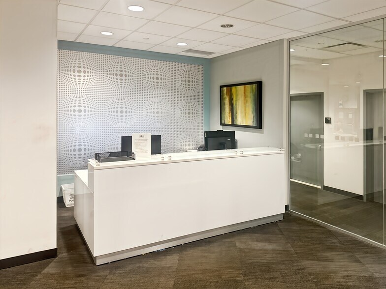 More Photos Of 1 Pierrepont Plz, Brooklyn Coworking Space