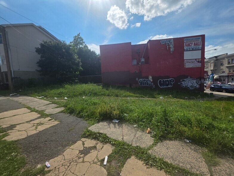 More Photos Of 721 Springfield Ave, Newark Storefront Retail Residential For Sale