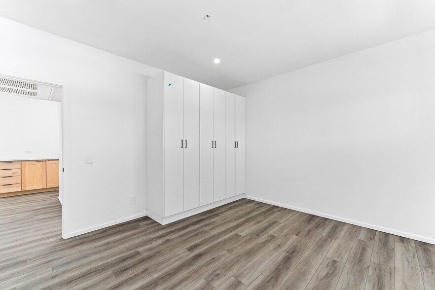 More Photos Of 21 Lalo Way, Tucson Multifamily For Sale