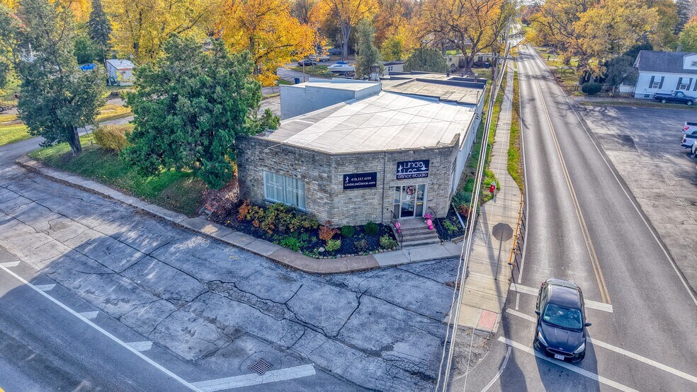 Primary Photo Of 2801 Columbus Ave, Sandusky Freestanding For Sale