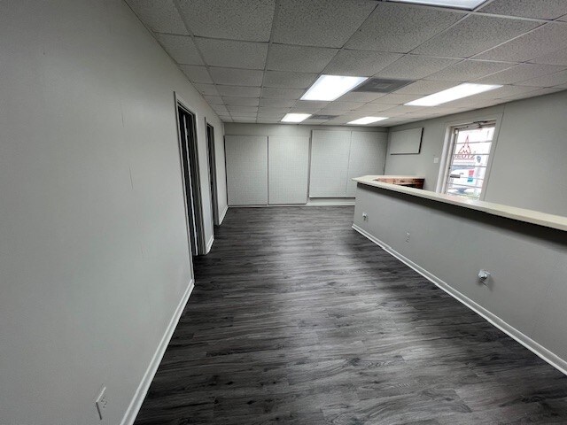 More Photos Of 5562 Leopard St, Corpus Christi Warehouse For Lease