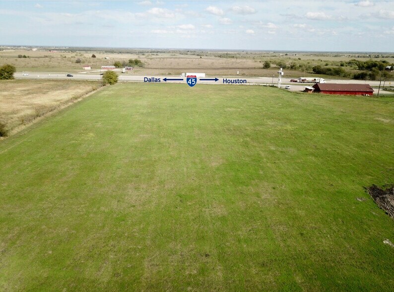 More Photos Of TBD Interstate 45, Rice Land For Sale