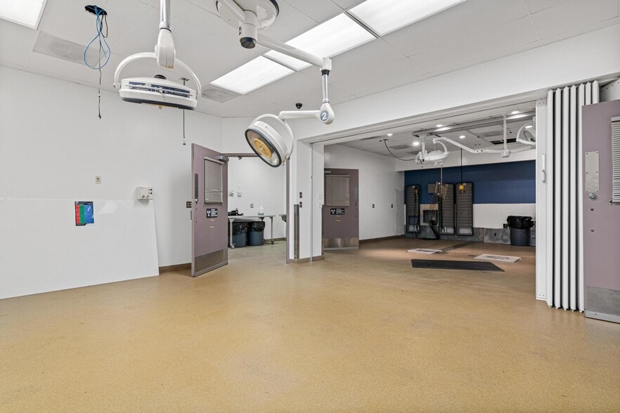 More Photos Of 803 Prospect Ave, Osceola Manufacturing For Sale