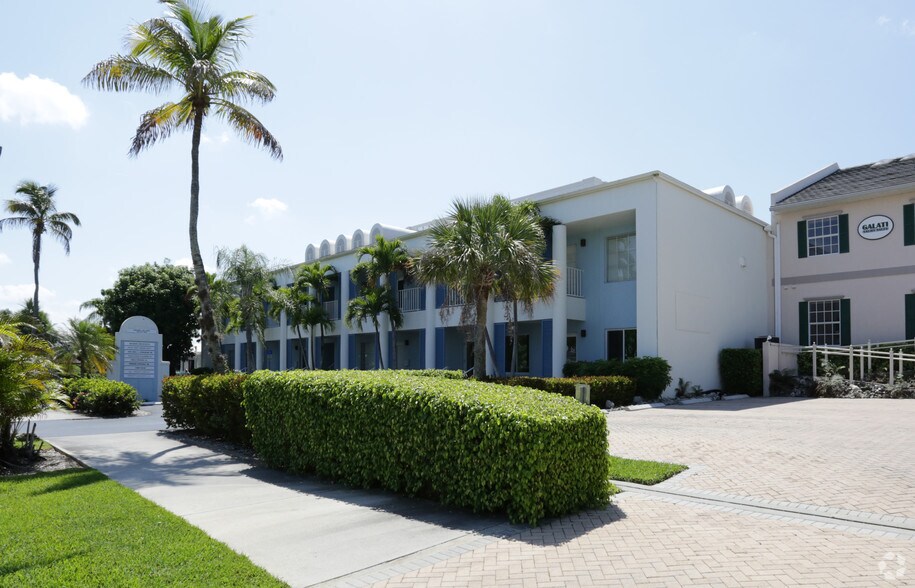More Photos Of 1020 8th Ave S, Naples Office For Sale