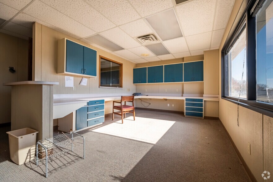 More Photos Of 2424 50th St, Lubbock Medical For Sale